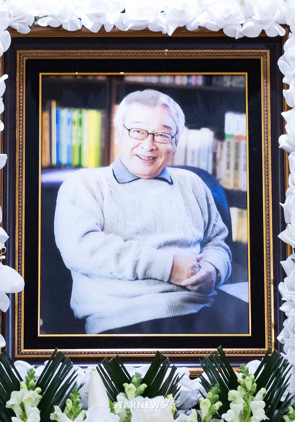 故이순재 빈소 현장..박술녀 수의 제작·이승기→송승헌 조문 "그곳서 푹 쉬시길" [종합]