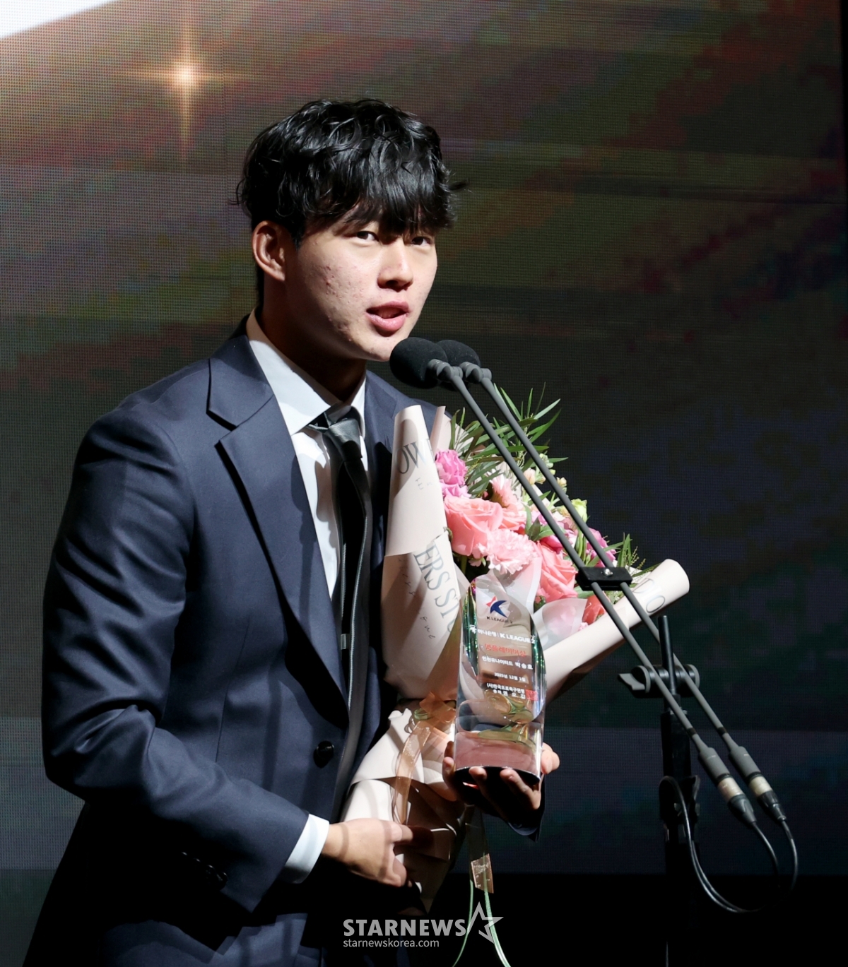 [포토] 'K리그 대상시상식' k리그2 영플레이어상 박승호