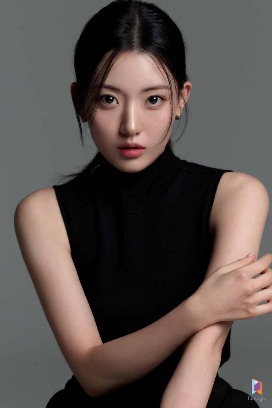 '3세 데뷔' 정다빈, 차은우·김선호 식구 됐다 [공식]