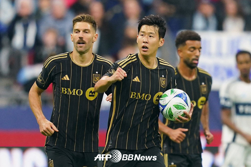 [오피셜] "손흥민, 새 사령탑 맞이한다" 체룬돌로 LAFC 감독 사임 발표