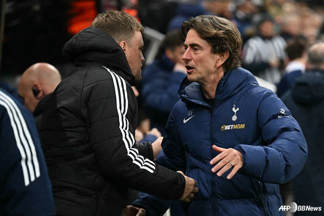 끝없이 추락하는 토트넘 '감독 무시 논란→서포터와 갈등' 이어 또... 심판 공개 비난 "경기 망쳤다"