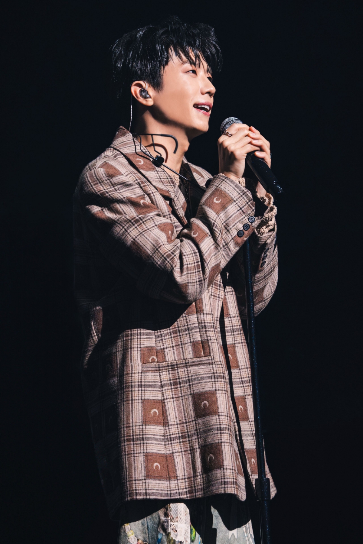 2PM 장우영, 日 도쿄 휩쓸었다..'타고난 춤꾼' 입증