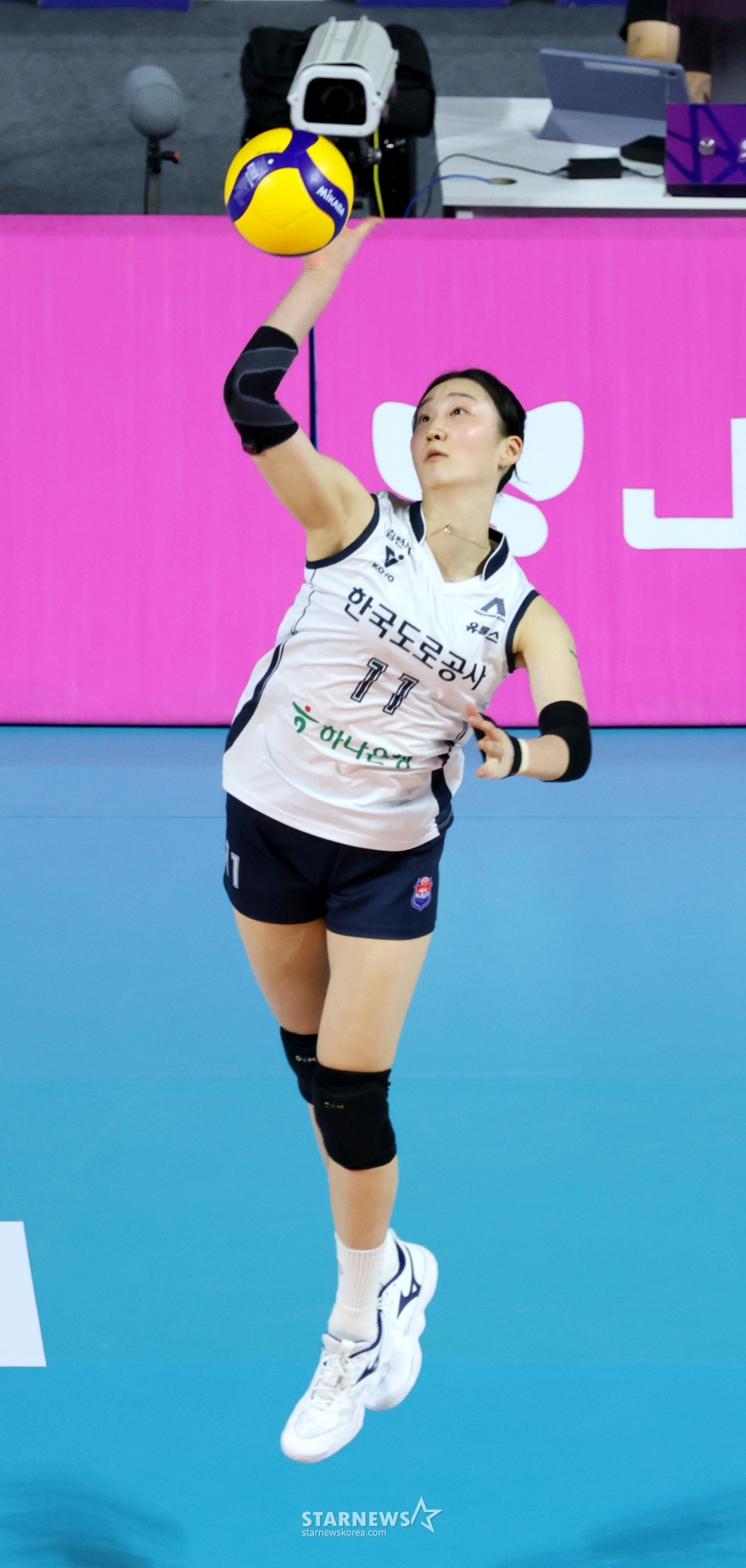 [포토] '스파이크서브' 김세빈