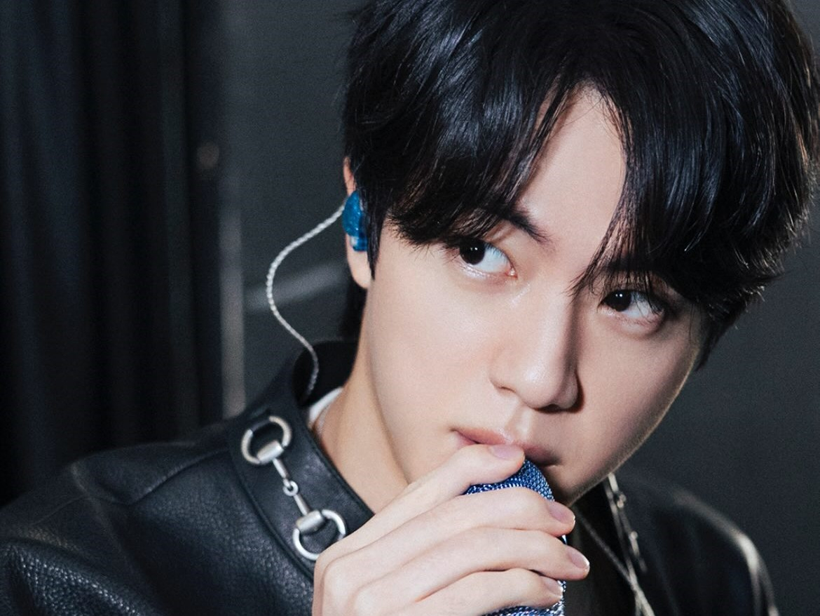 12월 4일은 방탄소년단 진의 날! 전 세계 팬들 광고·이벤트·기부..글로벌 초대형 생일 파티