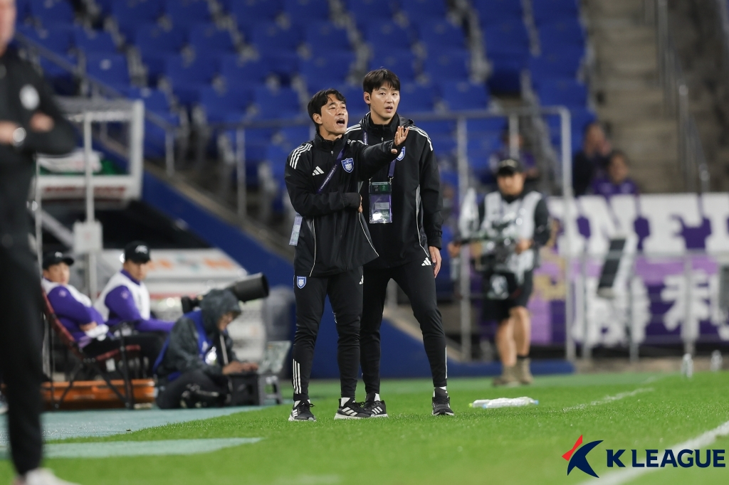 박주영 "입이 열 개라도 드릴 말씀이 없다" 울산 HD 코치직 사임 발표