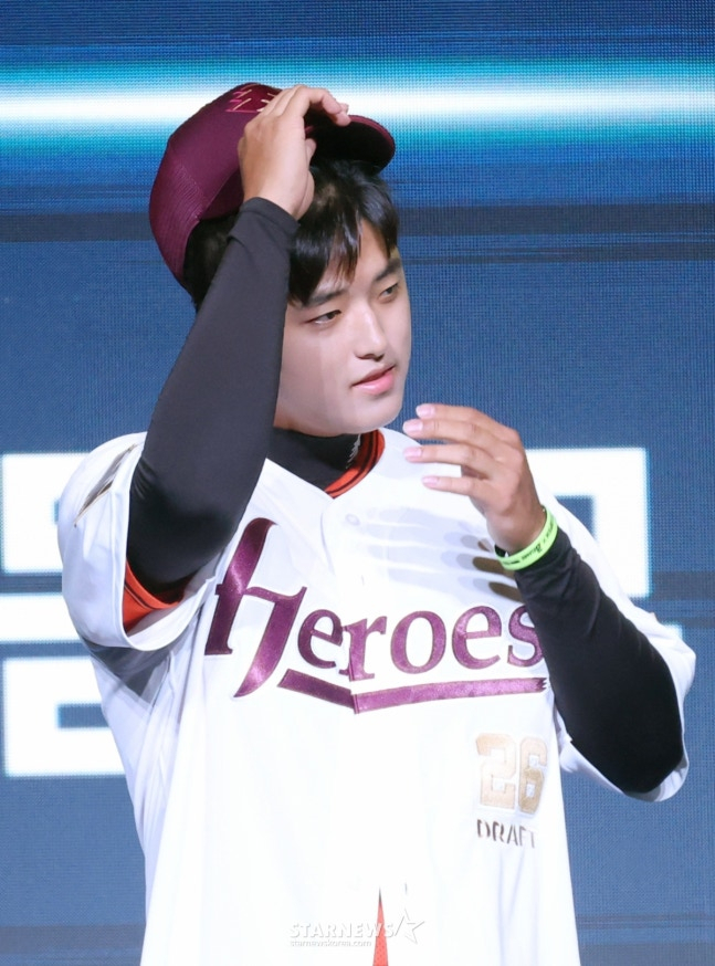 '학폭 아님→인정' 박준현에 교육청 '서면 사과' 명령... 키움 구단 "선... - 뉴스 썸네일 이미지