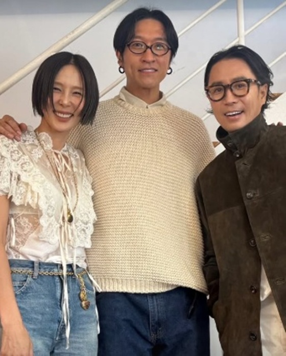 정재형, '주사 이모' 해명 후 근황..빽가·김나영과 밝은 미소