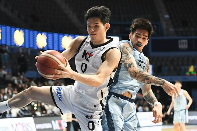 '1.4초 기적' KT, 역대급 접전 끝에 '단 1점 차' 소노 격파... 하윤기 '짜릿' 결승 자유투 [고양 현장리뷰]