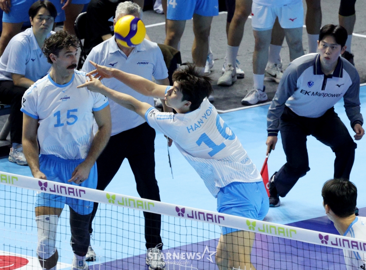 [포토]'앗 조심' 러셀