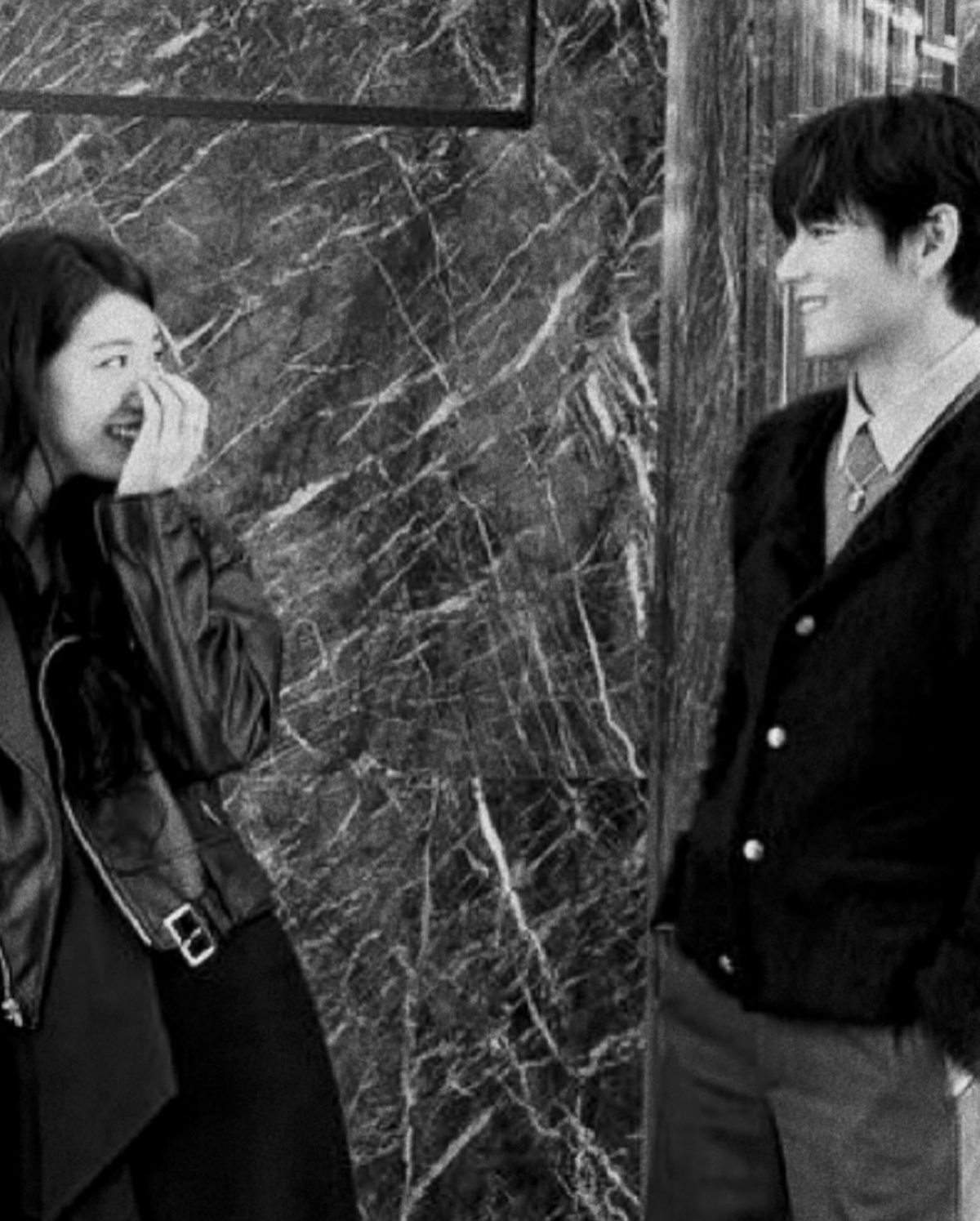 뷔 X 수지 관련 기사 대표 이미지