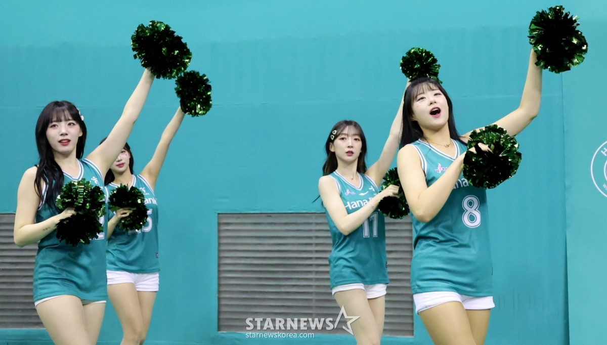 [한번에쓱]'하나은행의 매직을 기대해!' 하지원&이호은