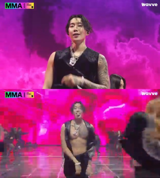 박재범, 유방암 행사 아닌 시상식서 '몸매' 불렀다..가사 최소화→과감 상의 탈의 [스타이슈]