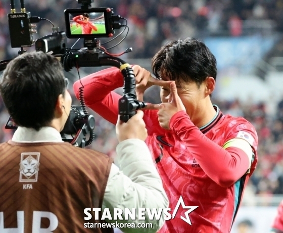 '압도적' 손흥민, 3년 연속 KFA 올해의 골 선정... '조규성 감동 복귀포' 최고의 경기