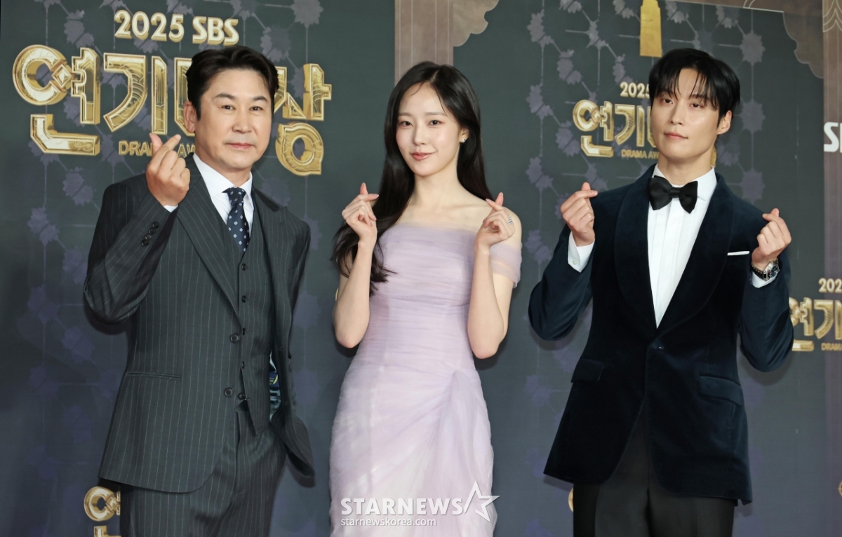 신동엽 채원빈 허남준 레드카펫