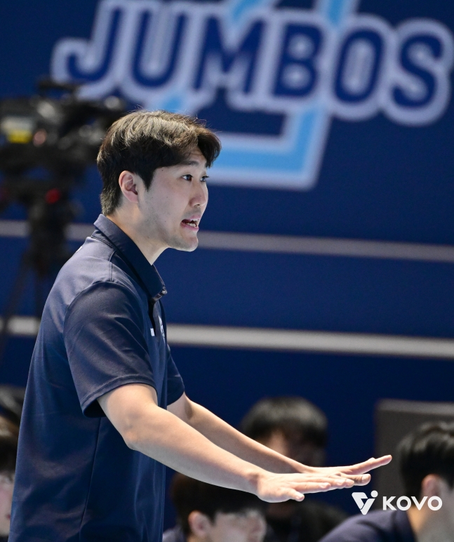 '11연패→첫 연승'... '37세 임시감독' 고준용과 아이들, '어떻게' 180도 달라졌나 [인천 현장]