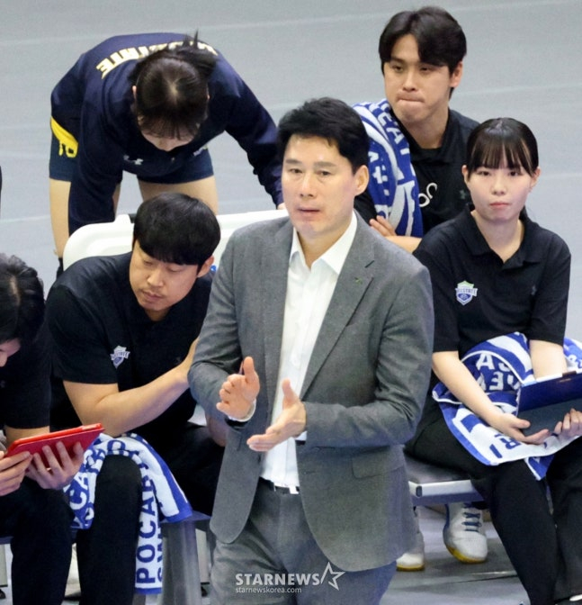 "우리가 너무 못했다" 이틀 휴식 후 9연승 좌절, 현대건설 사령탑 '체력 아닌' 다른 패인 꼽았다 [수원 현장]