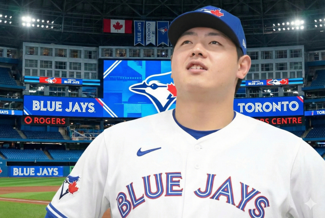 '다저스에 당한' 토론토 파격행보 '4년 867억' 日 248홈런 거포 품었다, 오카모토-폰세 한솥밥