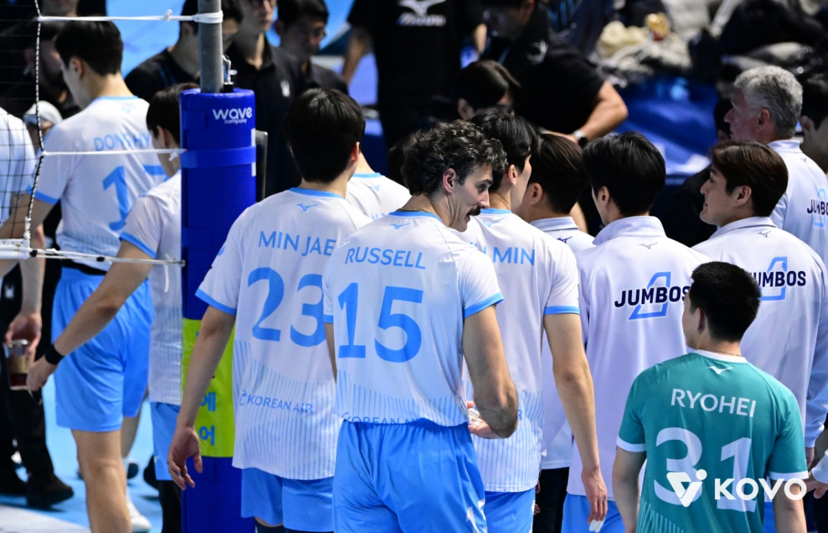 '정지석·임재영 동반 이탈' 선두 대한항공 시즌 첫 2연패... 현대캐피탈에 0-3 셧아웃 완패 [인천 현장리뷰]