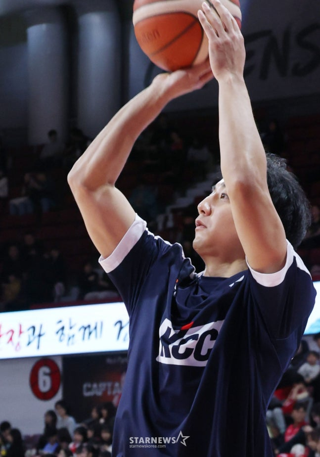 '이럴수가' 허웅, '농구영신' 뛰었지만 다시 결장→이상민 "최악의 상황이지만 허훈에 기대" [안양 현장]