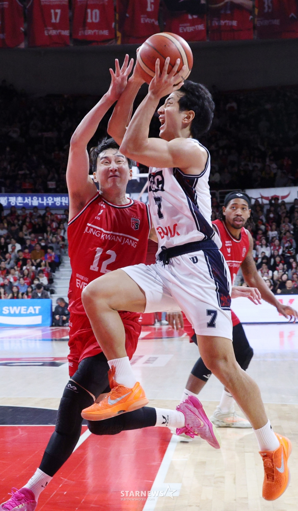 [포토] 허훈 '압도적인 돌파'