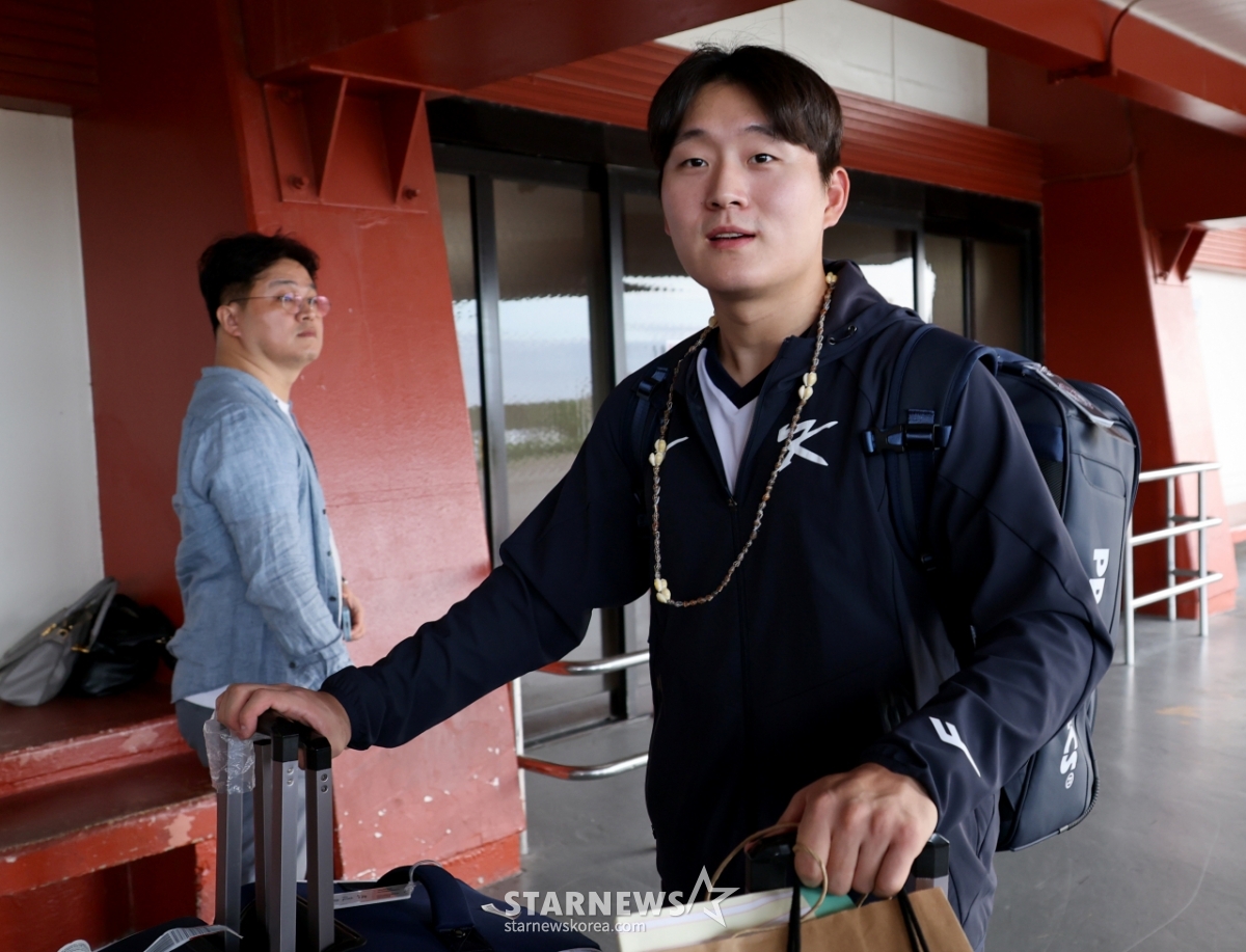 [포토]'웰컴목걸이 목에 건' 국대마무리 김택연