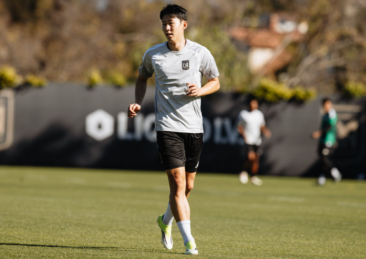 見慣れない」ソン·フンミン、15年ぶり初の「冬シーズン」ついに