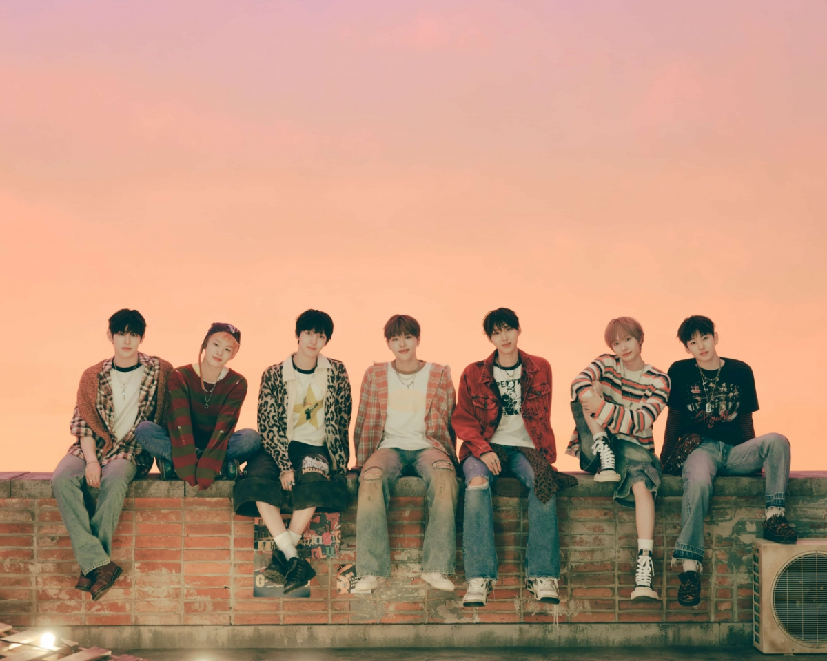 킥플립, 애플 뮤직이 인정한 'K팝 슈퍼 루키'.."음악 시장 이끌 유망주"