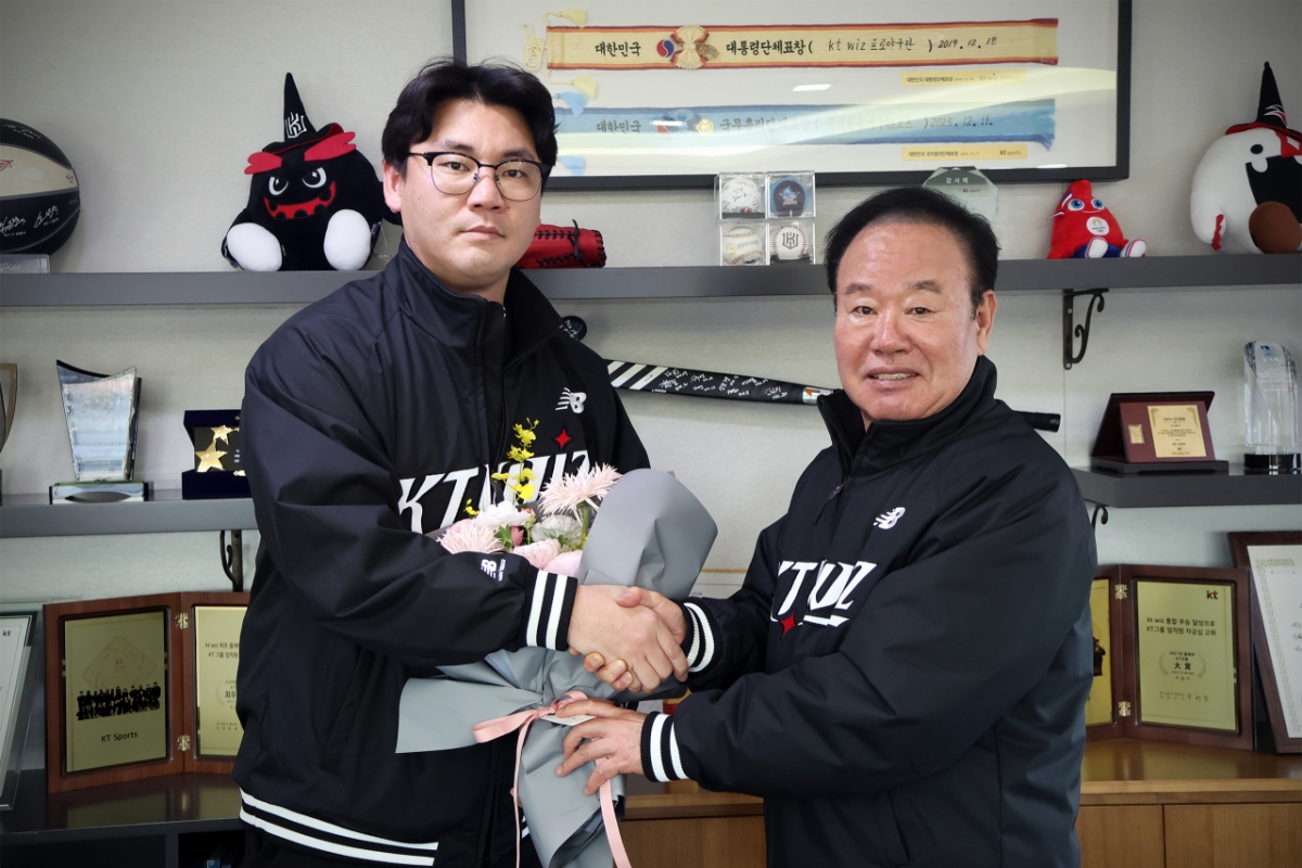 [공식발표] 장성우 2년 최대 16억, '끝내' 출발 직전 FA 도장 찍었다! KT 완전체로 스프링캠프 출국