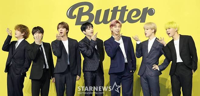 방탄소년단, 3월 광화문·경복궁서 역사적 컴백 무대..국유청 "조건부 가결"