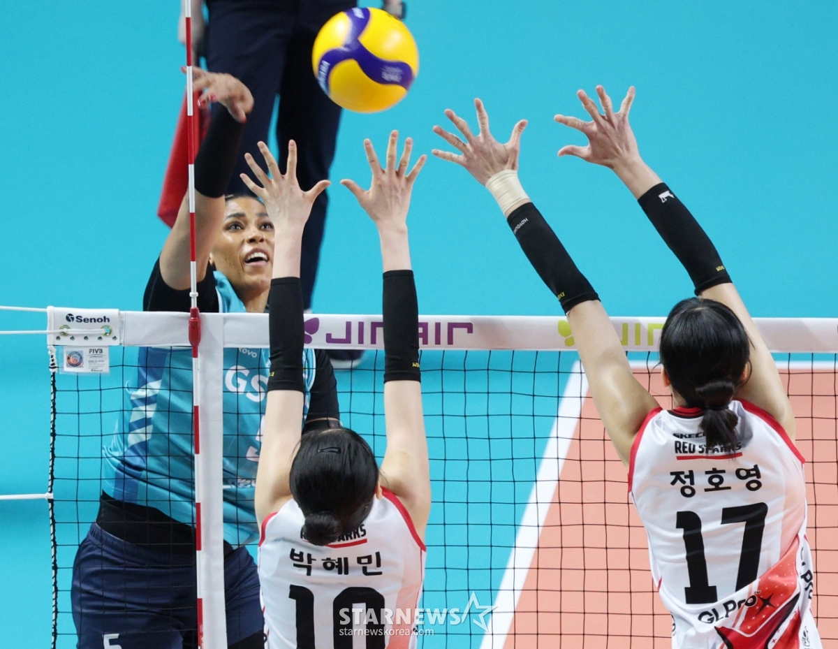 [포토] 실바 '연거푸 날았다'