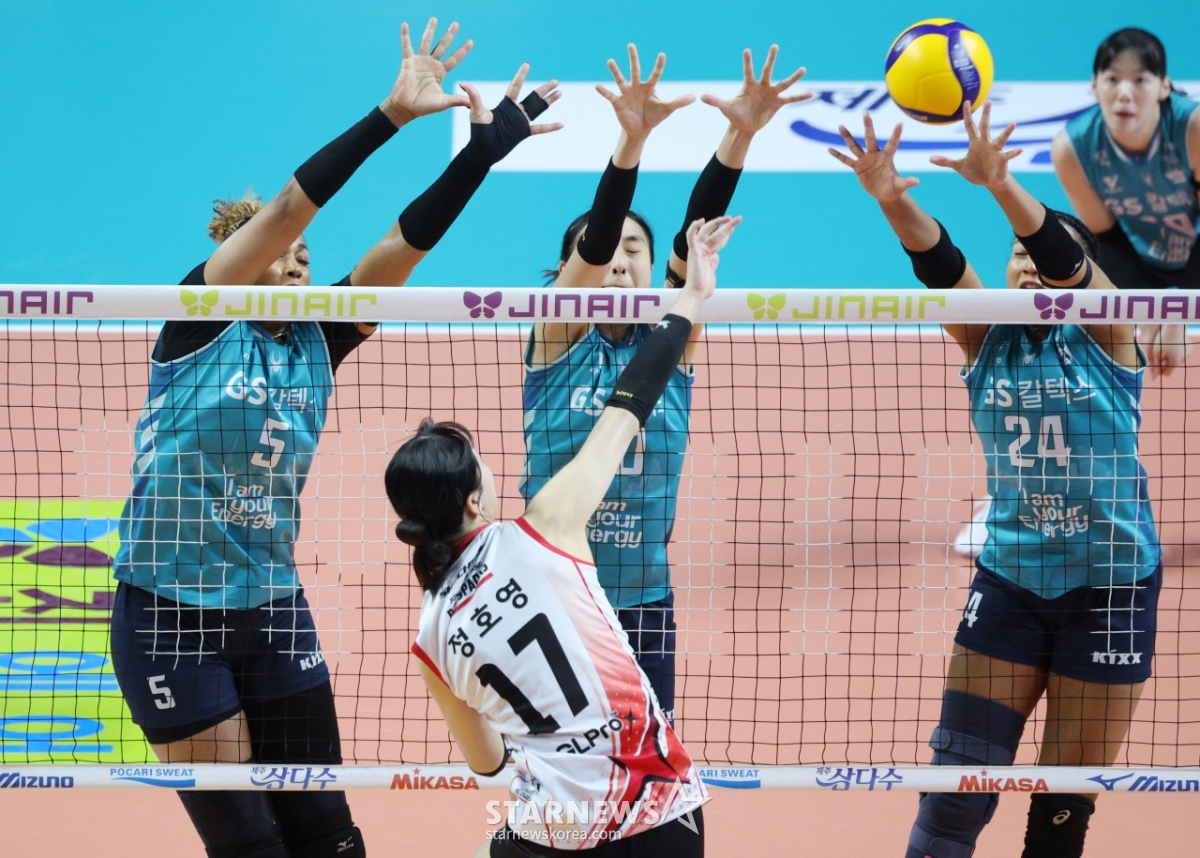 [포토] 정호영 '삼중벽 뚫어라'