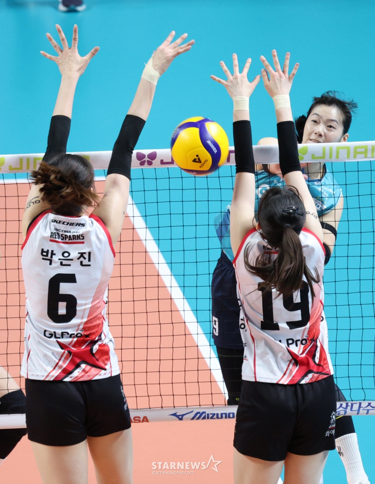 Nh Yoo Seo Yeon Cu I C Ng C Ng B M L Tai 1 