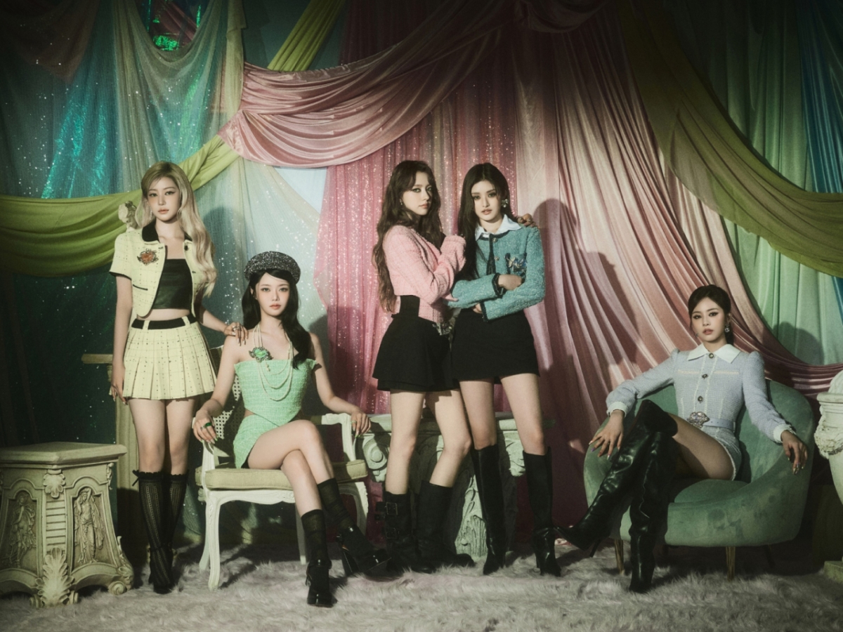 피프티피프티 첫 힙합곡 '스키틀즈' 美 '미디어 베이스 탑 40' 진입 - 뉴스 썸네일 이미지