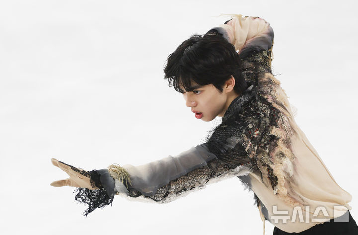 '앗' 점프 실수! 차준환, 사대륙 쇼트 6위 '올림픽 리허설서 아쉬움'... 프리서 반등 노린다