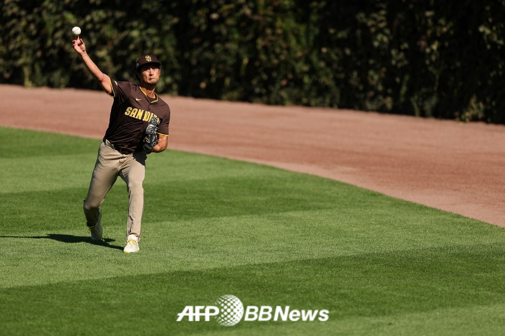 '韓 팬들한테 최고의 호감이었는데 벌써 은퇴라니...' 정작 본인은 부인했다 "은퇴 결정한 건 아니다, 하지만..."