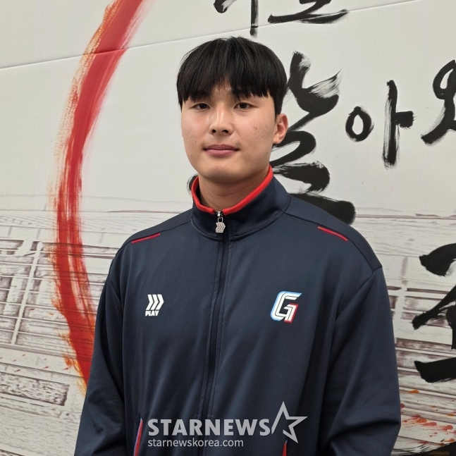 '첫 3할 타율 목표' 롯데 윤동희 솔직 고백 "우리 팬 자랑스럽다, 사직에서 야구할 때가 가장 즐겁고 설레" [김해공항 현장]