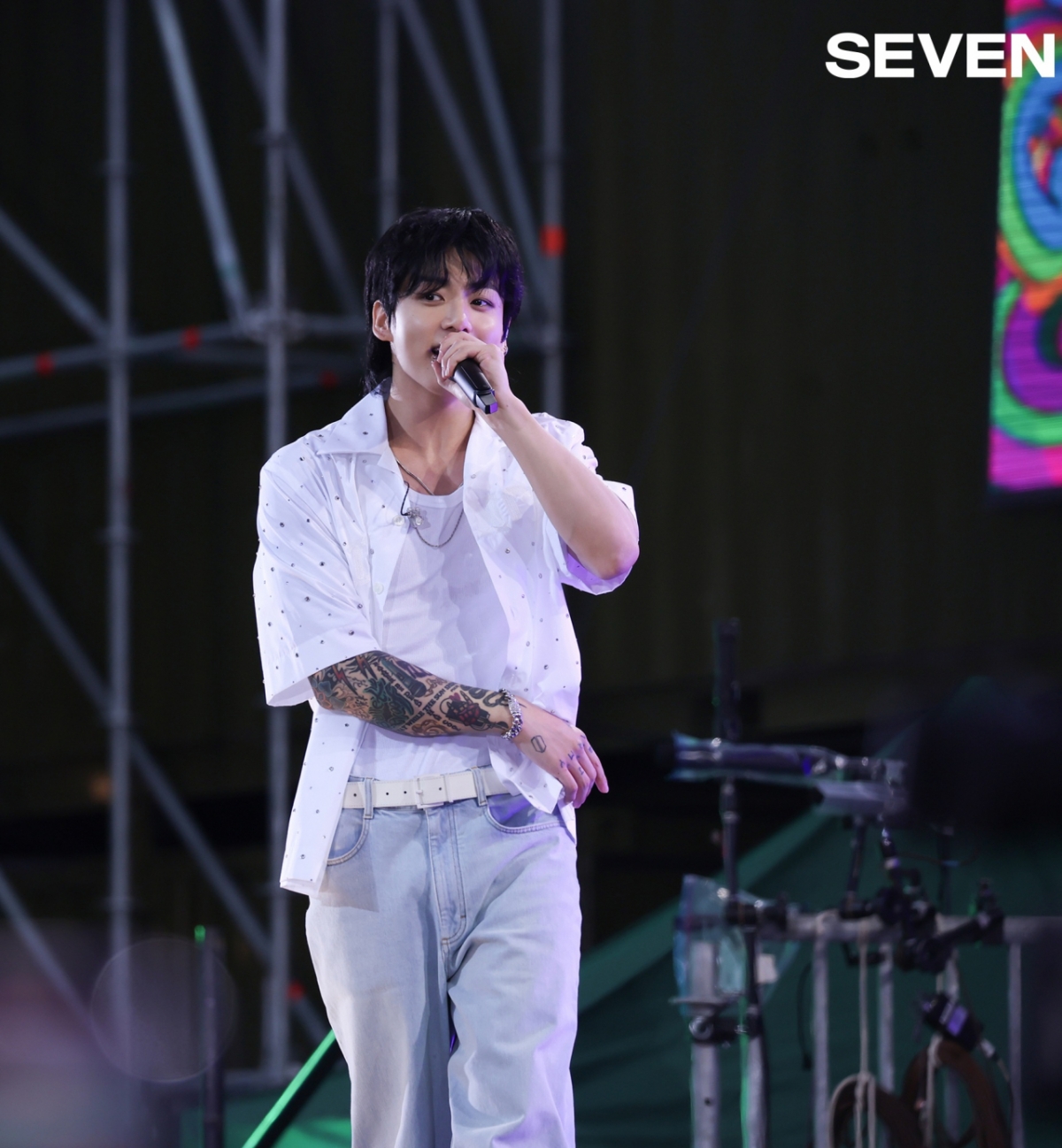 방탄소년단 정국, 亞 솔로 최초 美 빌보드 글로벌 2개 차트 129주·131주째 진입