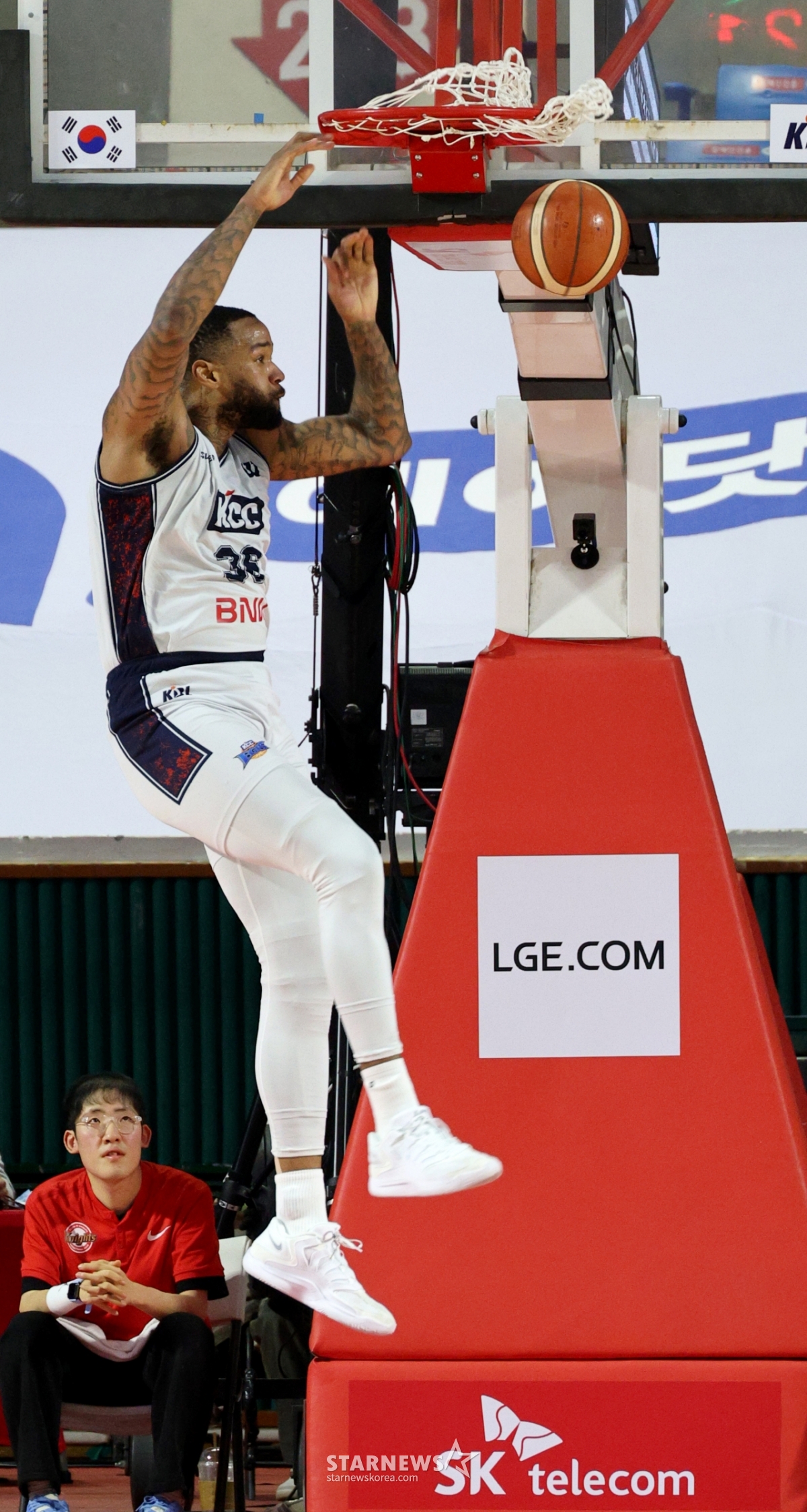 [포토]'노마크는 덩크지' 숀롱