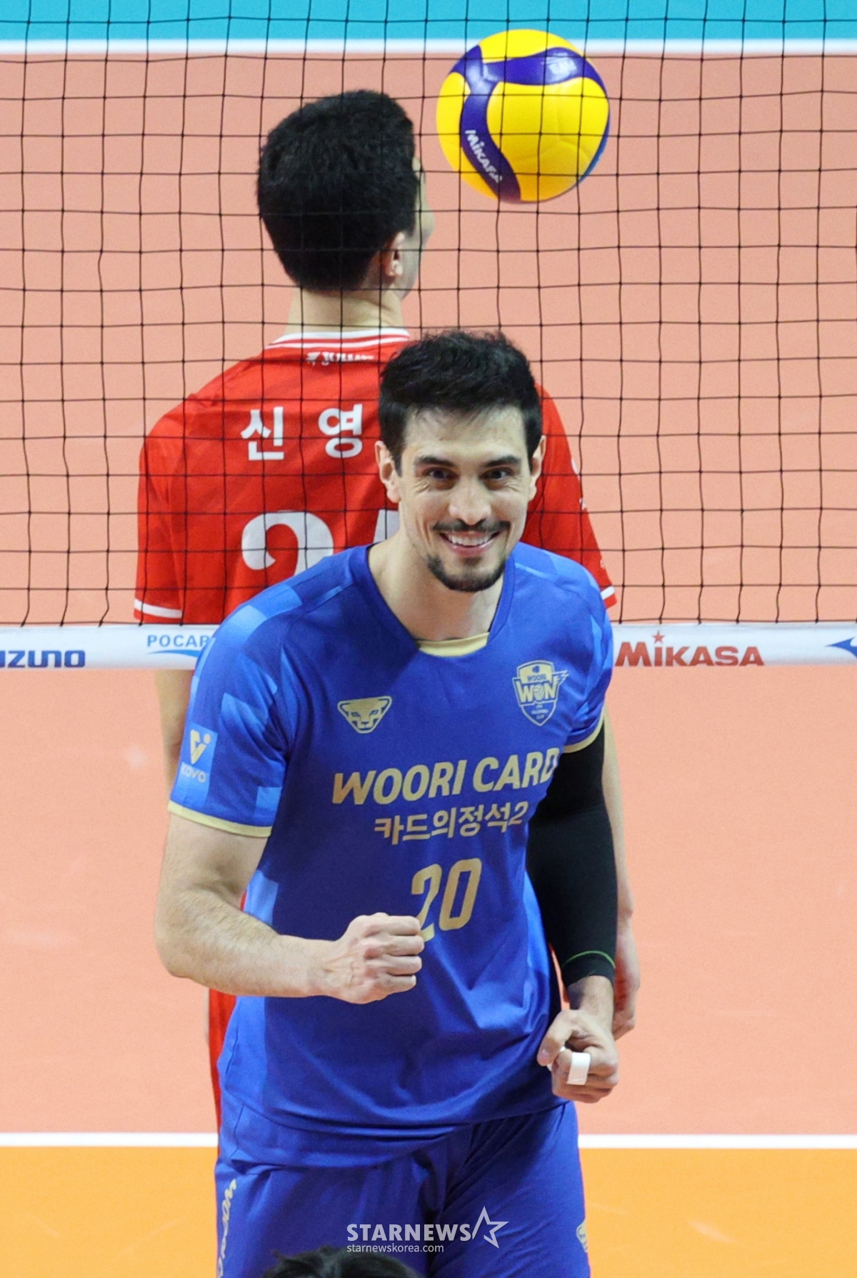 [포토] 아라우조 '연타로 위기 탈출'