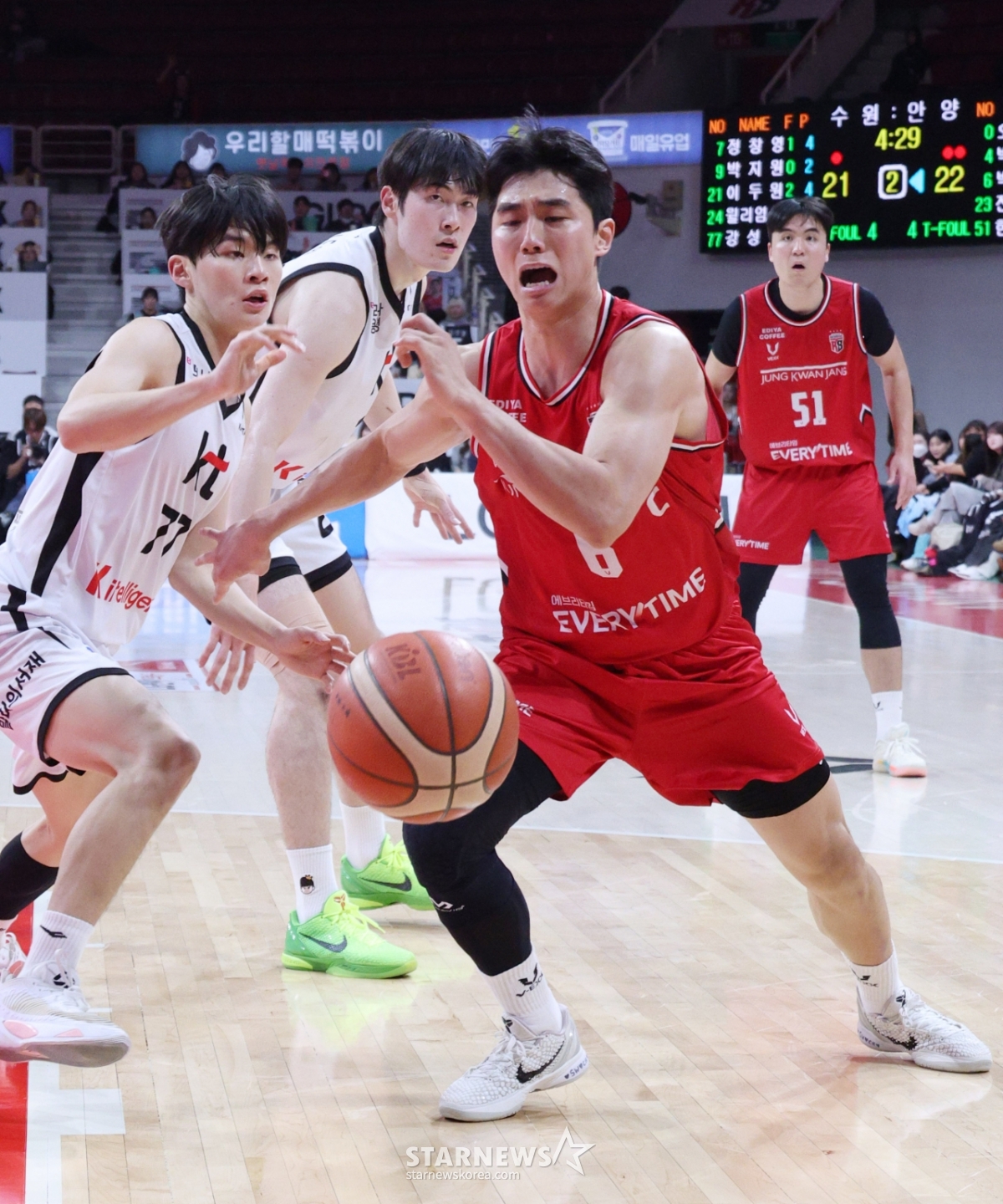 [포토] 박지훈 '강성욱에 당했다'