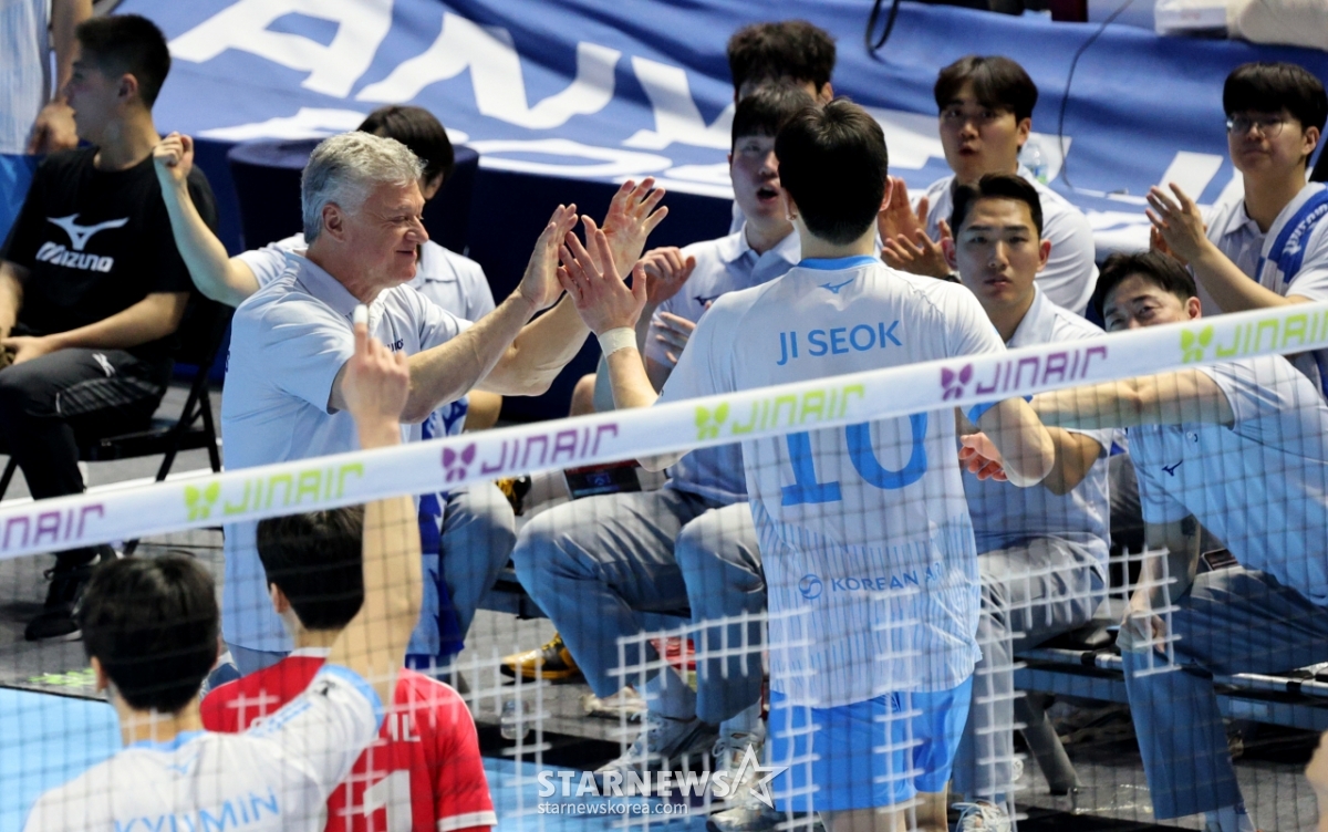 [포토]'지석이 최고' 헤난감독