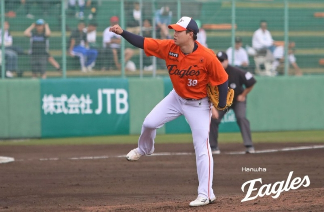 '0-18 한화의 충격적 대패' 아무리 연습경기라지만... 투수 3명이 18실점-FA 100억 강백호 '땅땅땅' 침묵