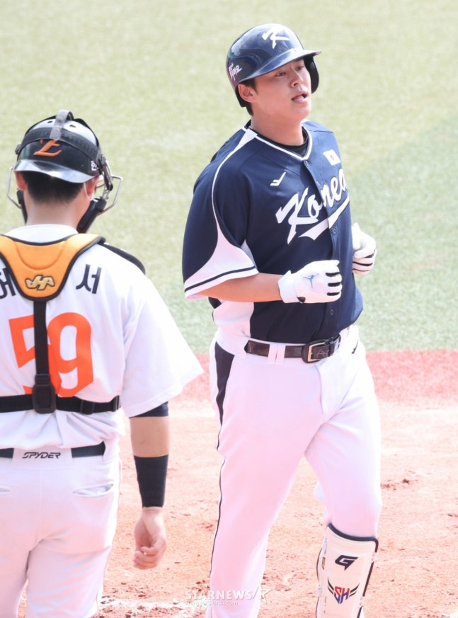 노시환 307억 오버페이? "주위에서 여러 말들 나왔지만..." 생각을 깨트린 한화 '천지개벽' 투자 '왜' 박수를 받나