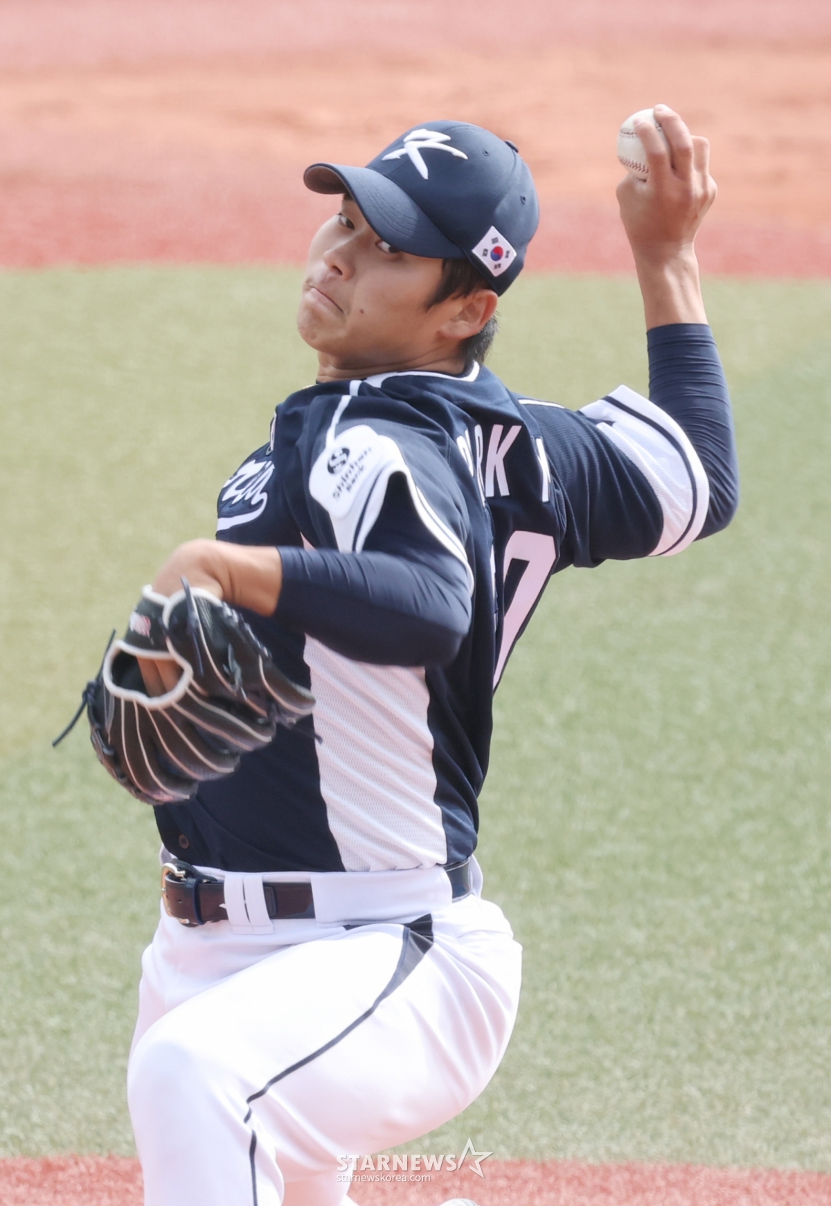 [포토] 박영현 '당찬 태극 클로저'