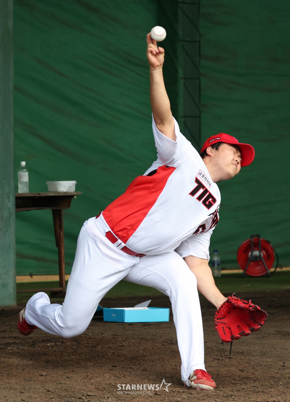 [포토] 한재승 '진심으로 쏘았다'