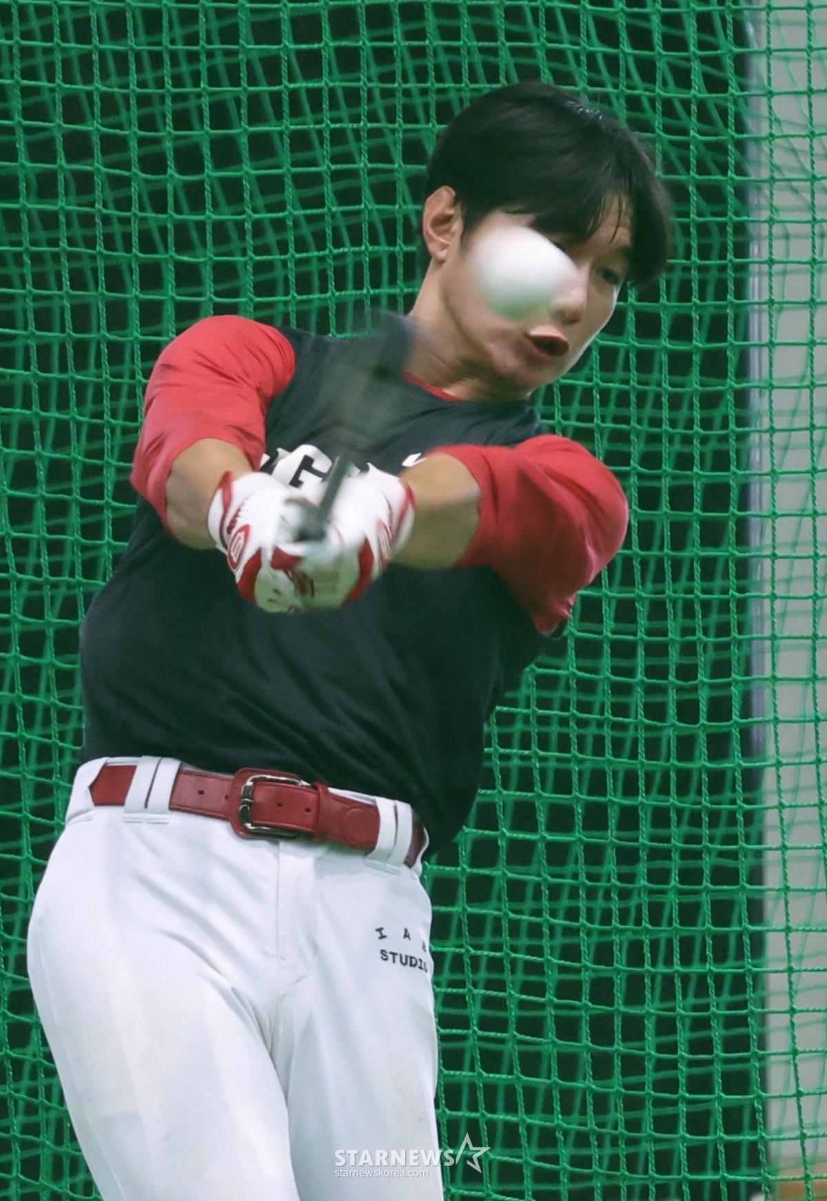 [포토] 정현창 '외유내강 타법'