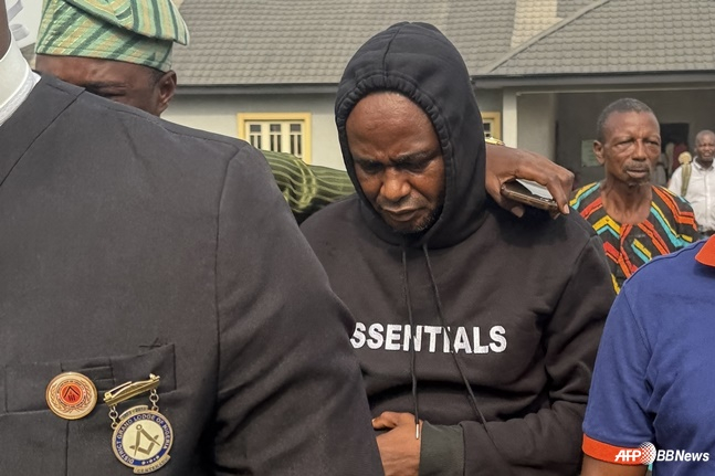 '무려 1200억' 파이트 머니 수령→최측근 2인 사망 비극, '무면허 운전' 사고 가해자 기소... 직접 법정에 섰다