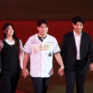 [포토]'엄마 만나러 홈으로' 추신수와 아이들