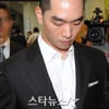 크라운J "폭행? 억울"  vs 前매니저 "납치·협박"