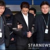 정준영, 묶은 머리·덥수룩한 수염..포승줄 묶인채 이송 [★현장스케치]